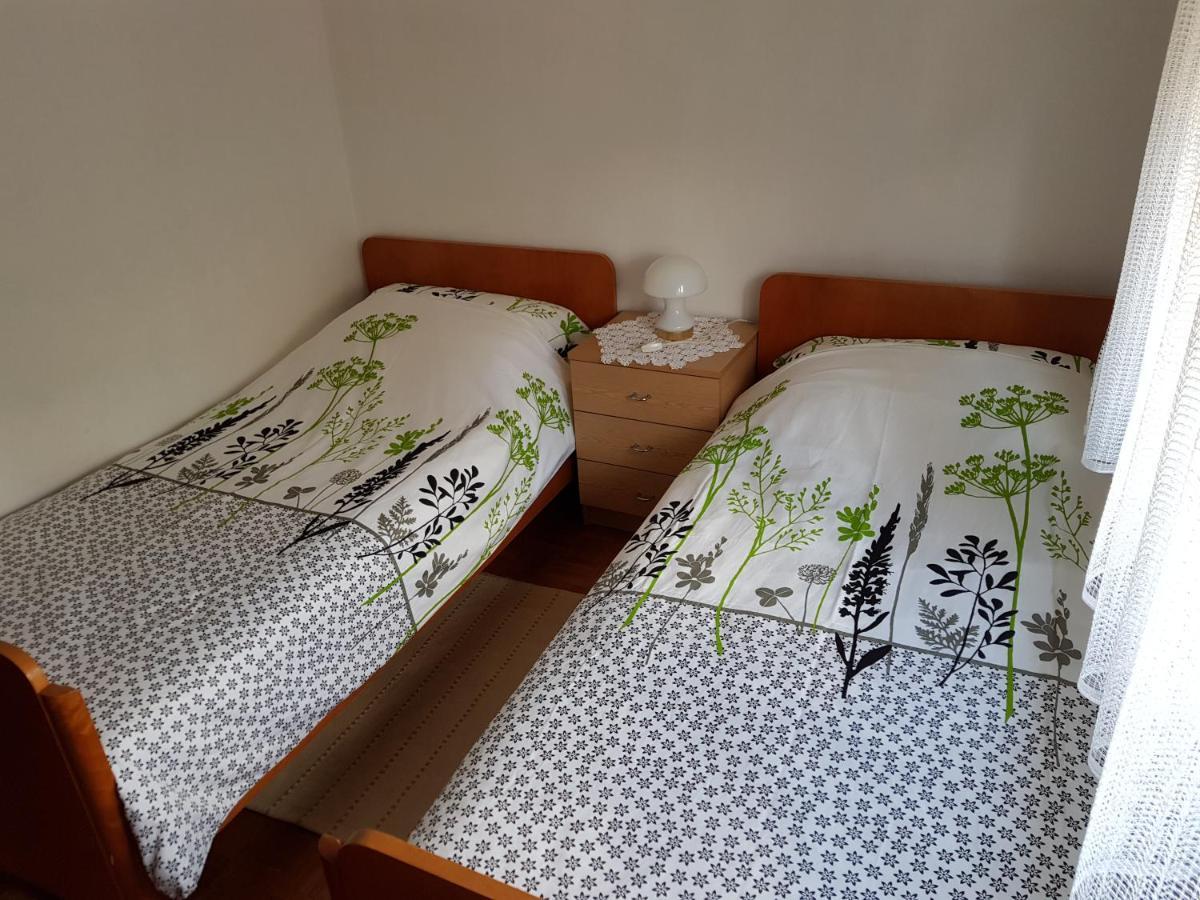 11 Ulica Drage Gervaisa Apartment Crikvenica Bagian luar foto