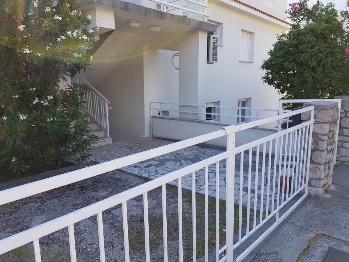 11 Ulica Drage Gervaisa Apartment Crikvenica Bagian luar foto